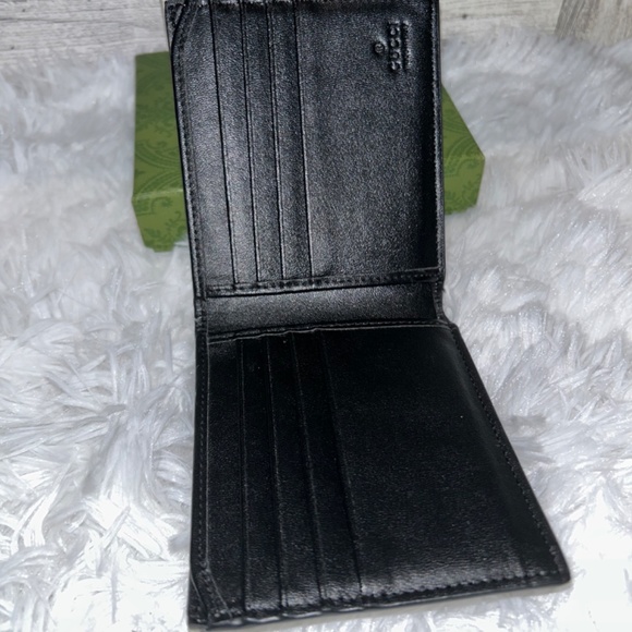 Mens Gucci Wallet - Picture 10 of 11